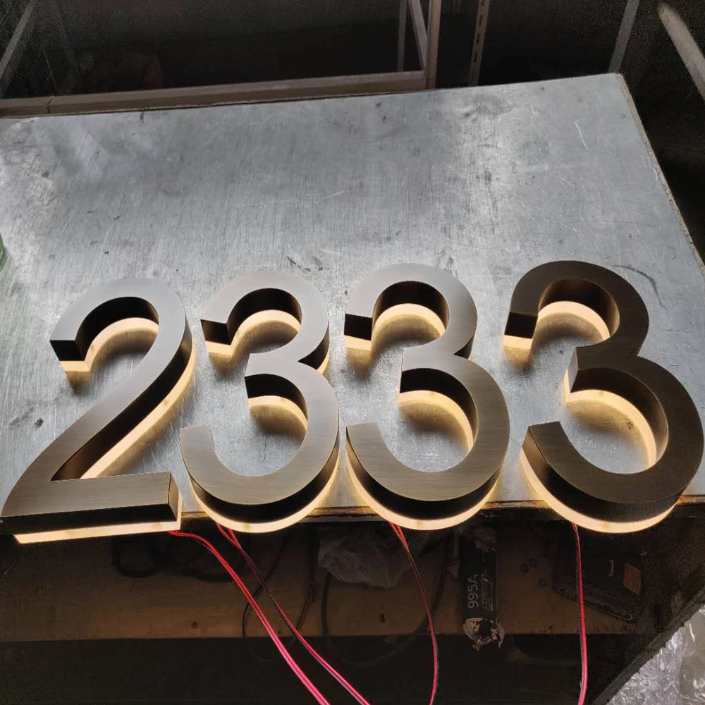 

Античный латунный цвет 3D светодиодные вывески с подсветкой на заказ металлическое наружное освещение домашние номера