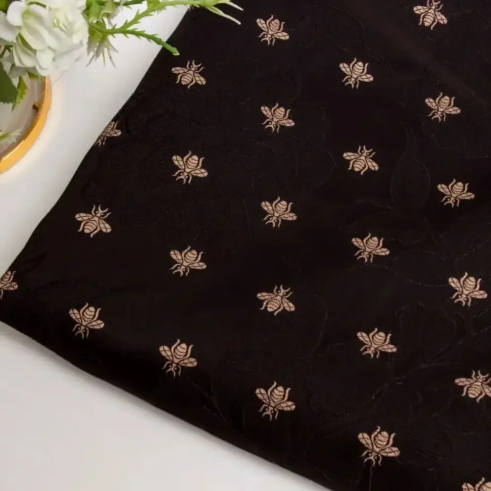 Human Silk Fragrant Cloud Yarn Jacquard Small Bee Printed Fabric, High-end Elegant Qipao Clothing, Women's Clothing Fabric