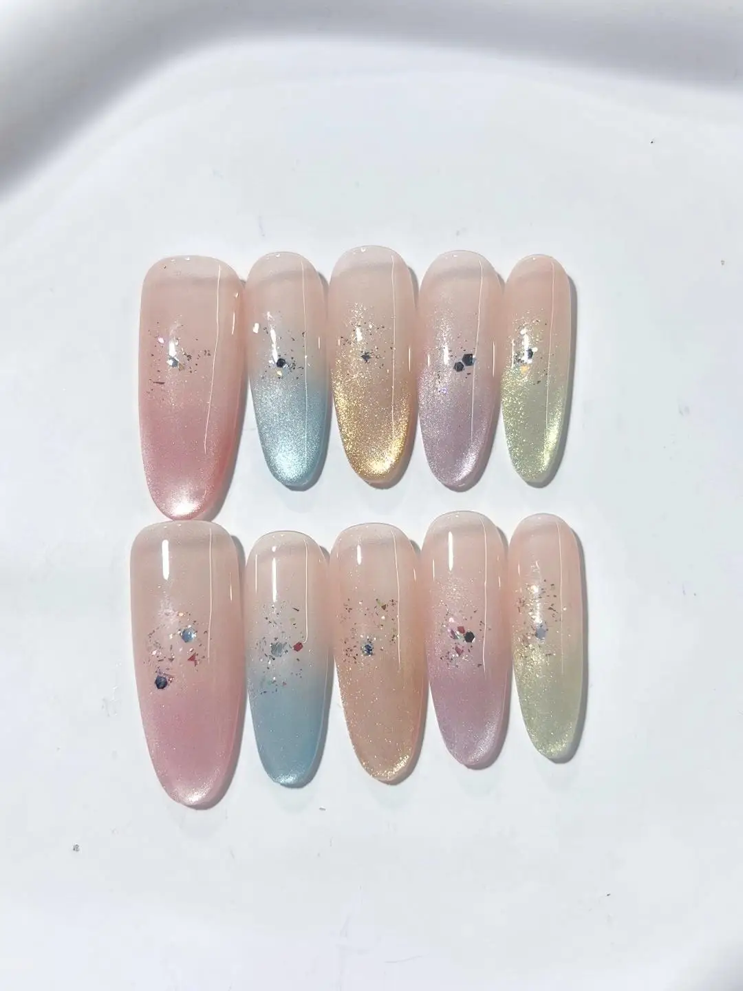 

Multi-Color Cat-Eye High-End Long Oval Fashion Manicure (C421)