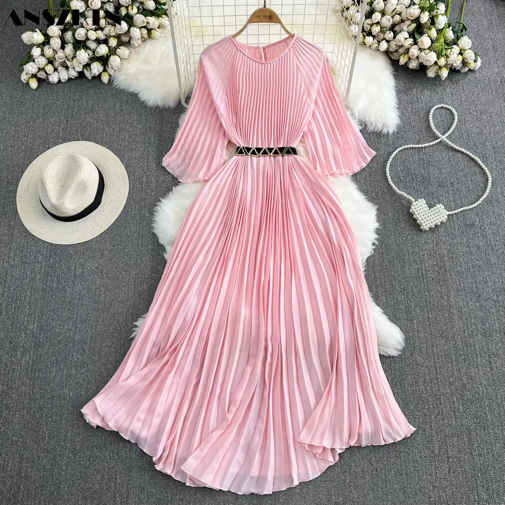 luxurious style, long sleeved round neck with waistband and slim A-line pleated dress, light and mature style, large swing, long