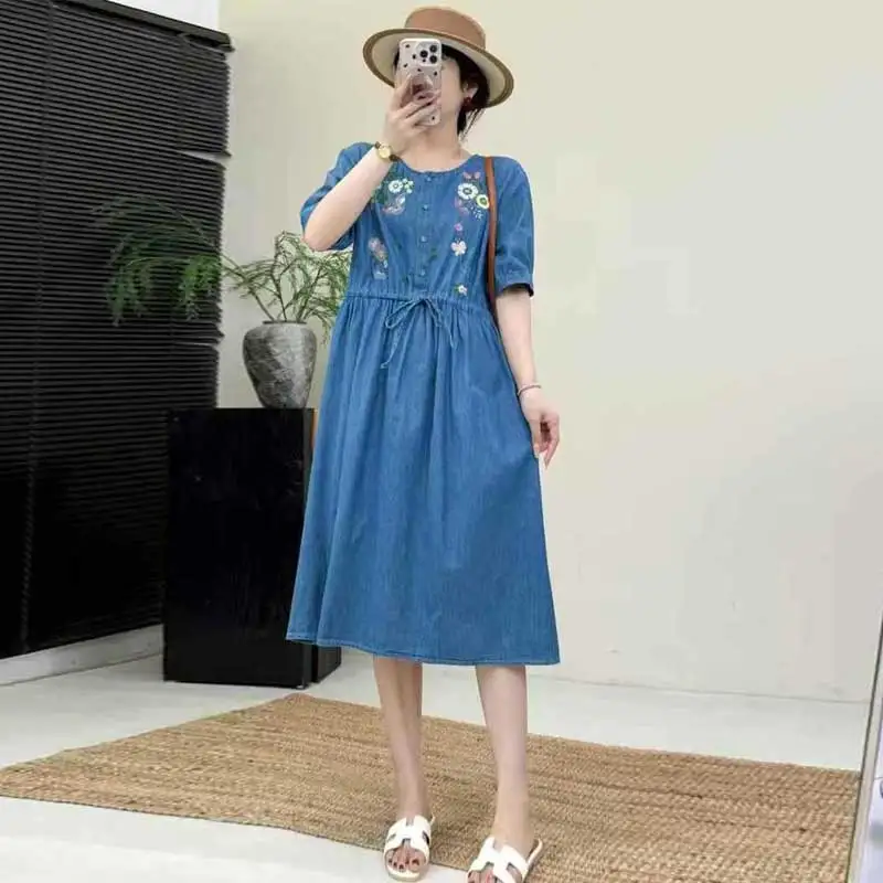 

Japanese Vintage Mori Girl Flower Embroidery Denim Shirt Dress Women Summer New O-Neck Short Sleeve Drawstring Waist Midi Dress