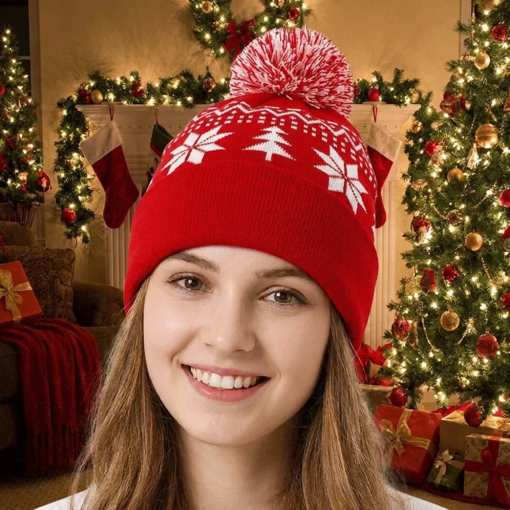 Schneeflocken-Weihnachtsmütze, Jacquard-Wollmütze, gestrickte Mütze, Geschenk, rot-grüne Patchwork-Farbe, weihnachtliche Strickmütze, festliche Dekoration – Detail 7