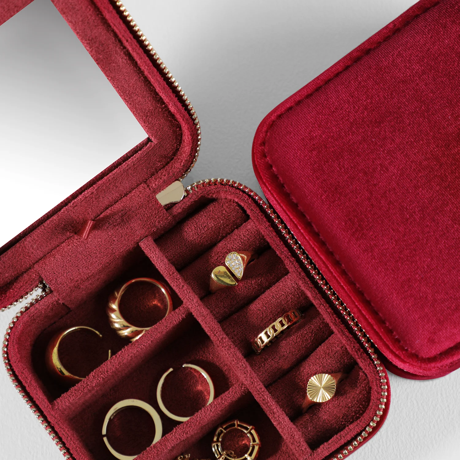 Yinbeini Multifunctional Velvet Travel Jewelry Box with Mirror Ring Earring Pendant Storage Organizer Portable Zipper Case BX001