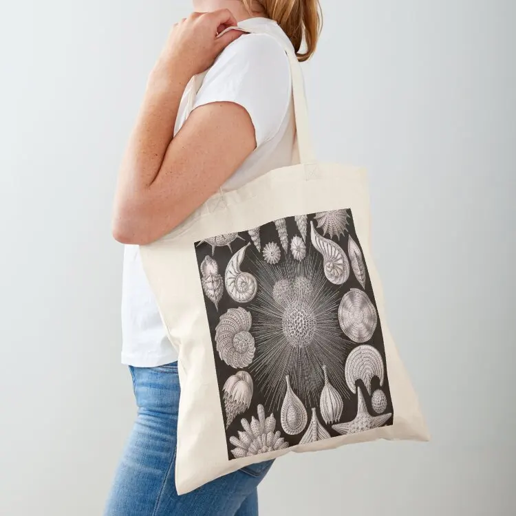 

Plate 02 Thalamophora. Amoeboid protozoans that typically produce a shell. Tote Bag Women's bag sac pour femme Canvas