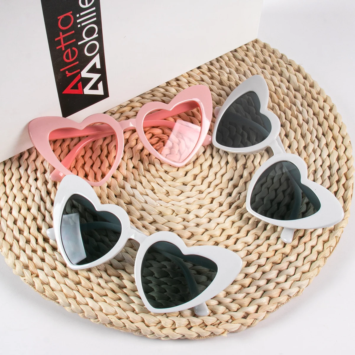 8 Pairs Square and Heart Shaped Sunglasses Bride to be Team Bride Photo Glasses Bridal Shower Wedding Bachelorette Party Decor