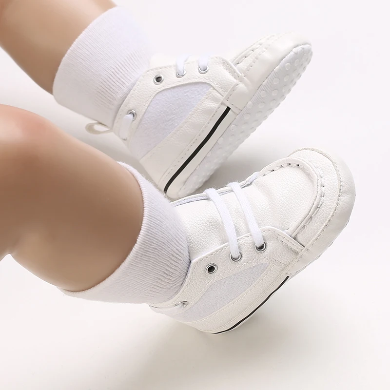 Weiße Tauf-Babyschuhe für Jungen und Mädchen, weichsohlige Baptismusschuhe, Sneakers für Neugeborene, Tauf-Lauflernschuhe – Detail 19