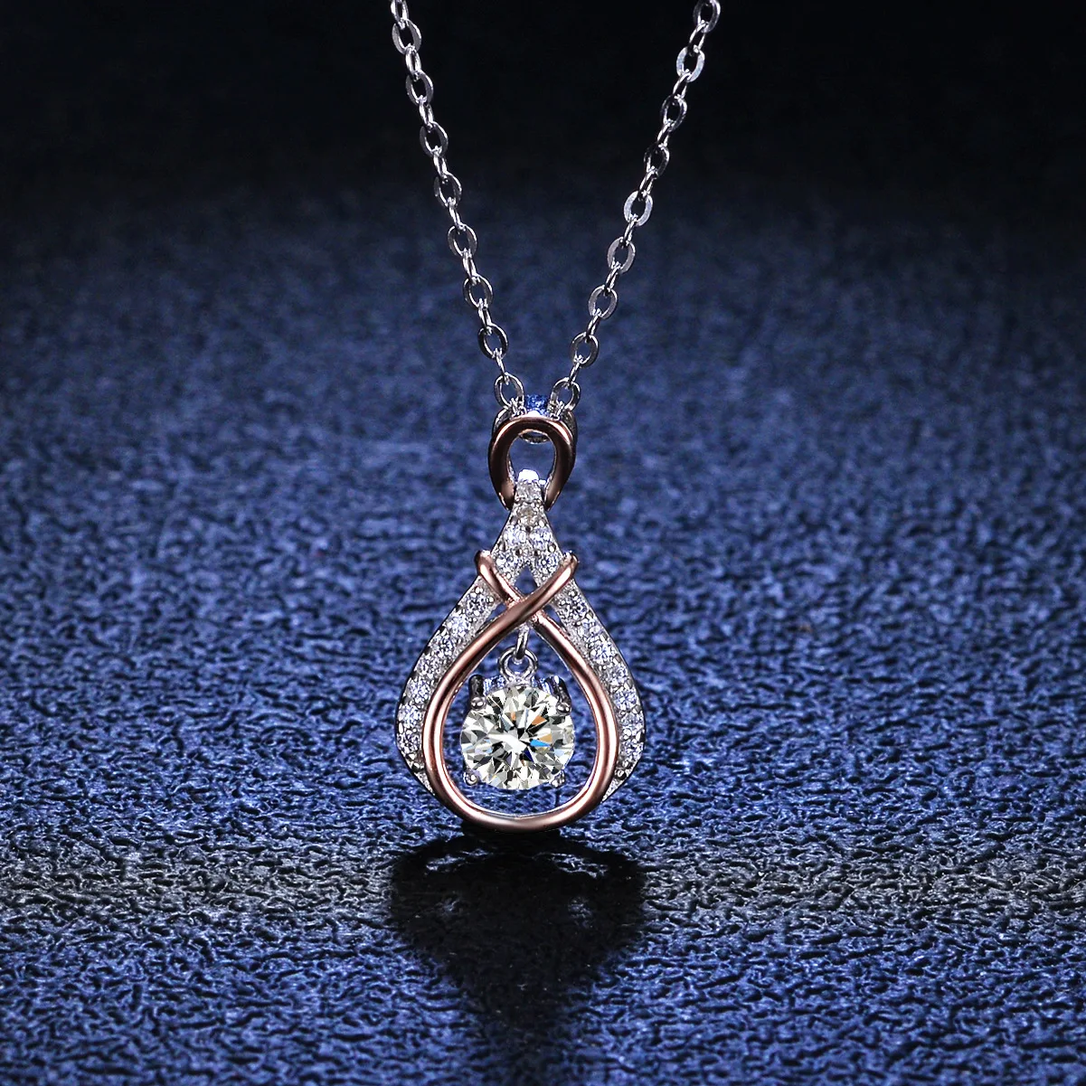 18K Gold Pendant 50 Cent Moissanite Necklace, Women's Lively Water Droplet Pulsating Heart Platinum PT950 Diamond Pendant