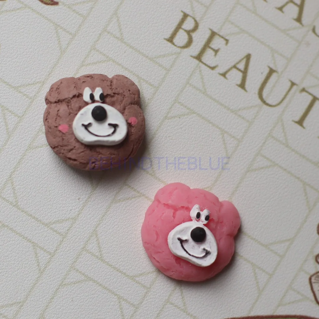 Vintage Smiling Bear Biscuit Cake Molds Scented Plaster Mould Bear Chocolate Accessories Silicone Mold Diy Handmade Material