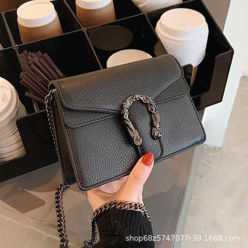 

Vintage Chain Strap Mini Bag 2024, Retro Crossbody Shoulder Purse, Boho Chic Square Box Bag with Adjustable Strap for Women