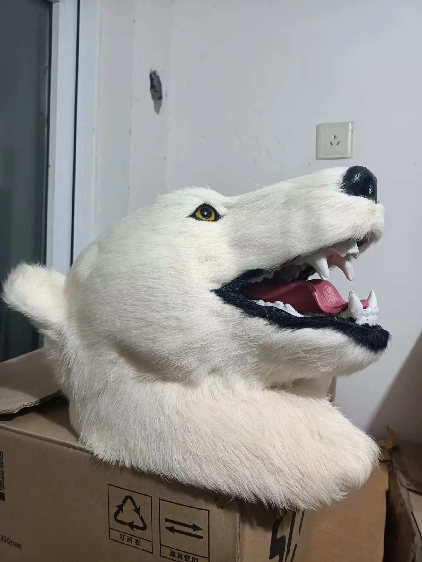 Big pure White Polar Bear Head Model 40cm Wall Decor Furs & Polyethylene Simulation Home Decor Gift Idea for Living Room
