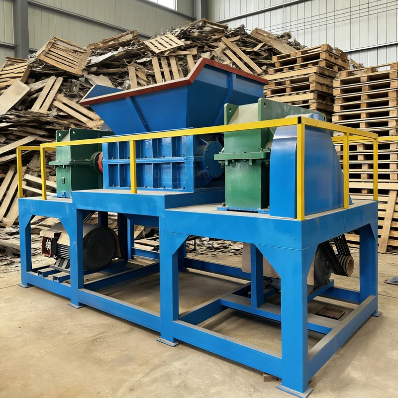Professional Gas Powered Wood Chipper Machine Portable Branch Crusher Shredder for Farm Orchard Garden Landscaping Work