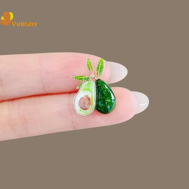 موضة حساسة المينا الأفوكادو دبابيس دبابيس للنساء الملابس معطف مأدبة اكسسوارات الهدايا