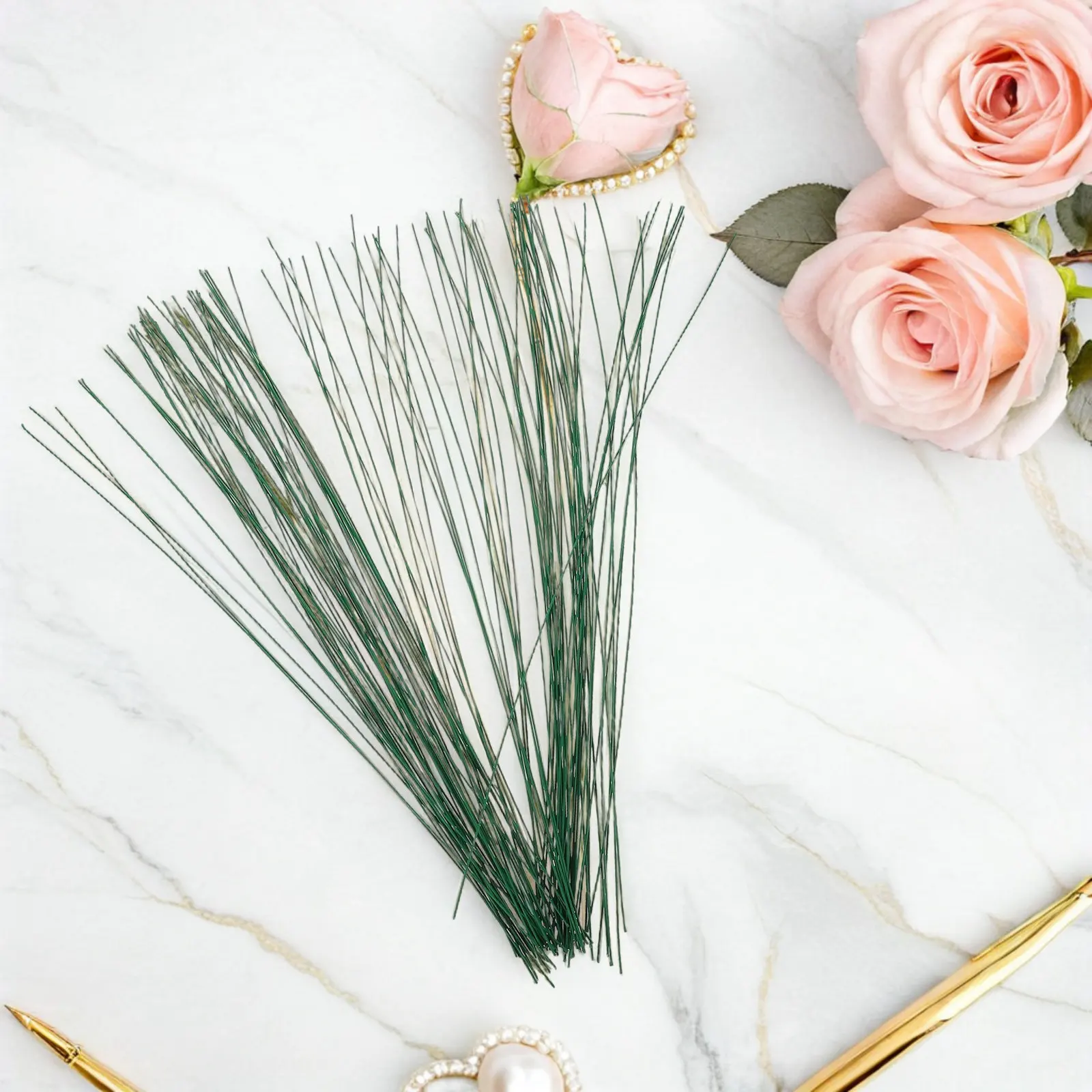 

100Pcs Floral Stem Wire 22 Gauge Green Flexible Florist Wire Flower Rods for DIY Crafts Artificial Flower Arrangements Bouquet