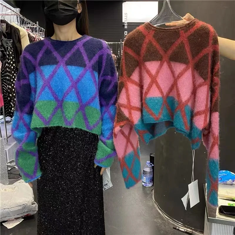 2024 herbst und Winter Neue Plaid Gestellte Dünne, Weiche Wachsartige Farbe-blockiert Rundhals Gestrickte Pullover frauen Top