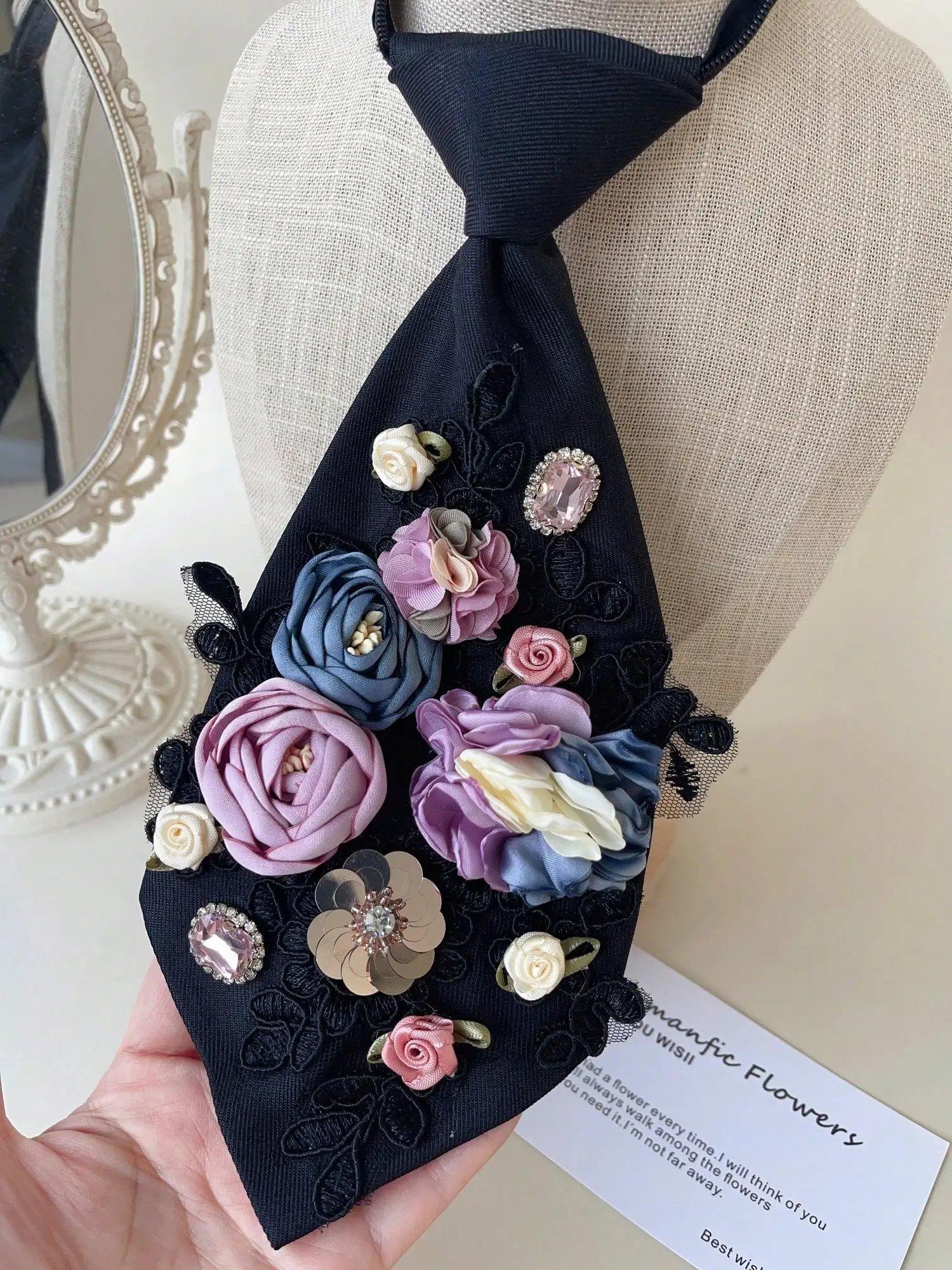 Women's Black Short Flowery Rhinestone Embroidered Tie Sparkling Retro Neck Ornament Banquet Work Clothing Daily Versatile Layering Artifact