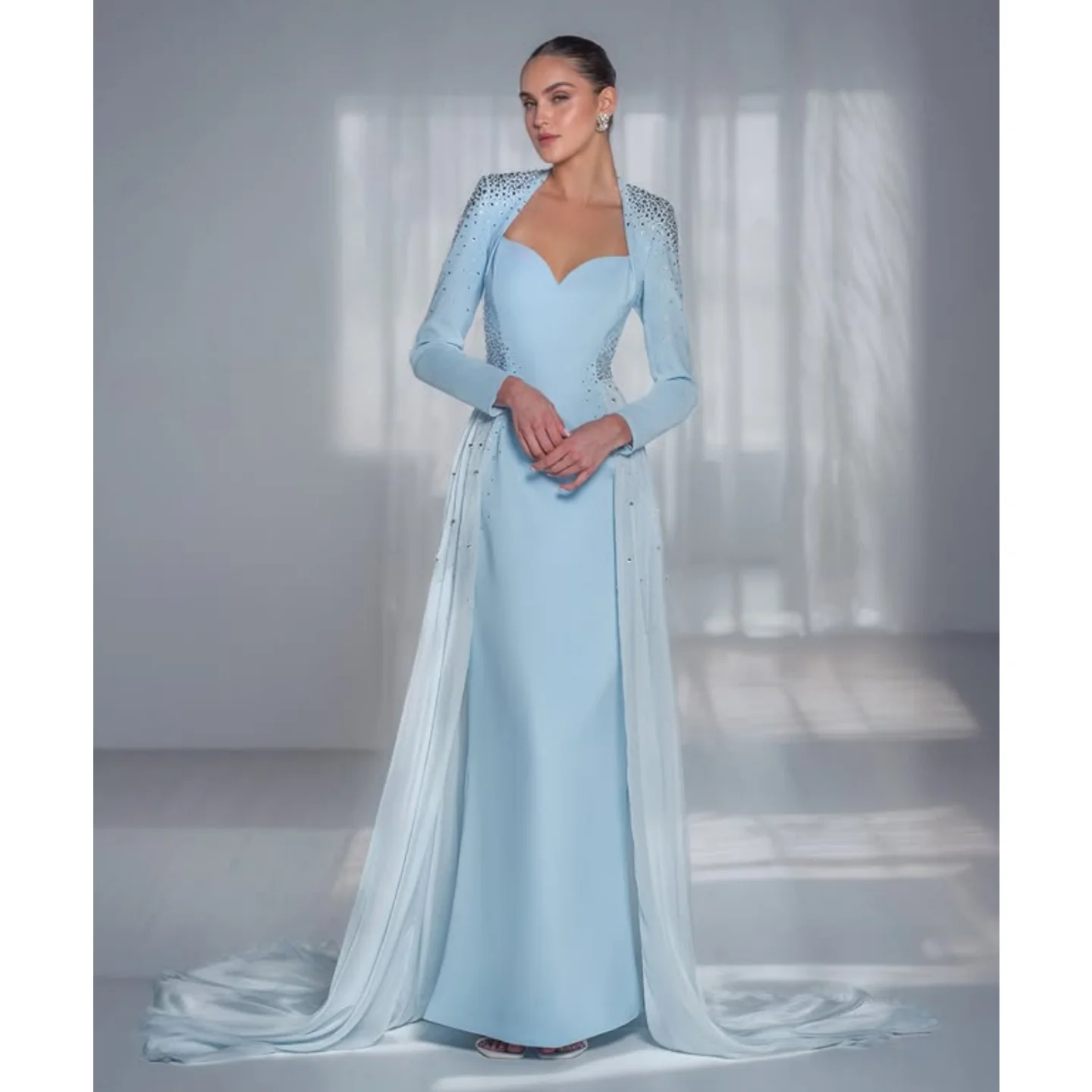 Elegant Vintage Bea…