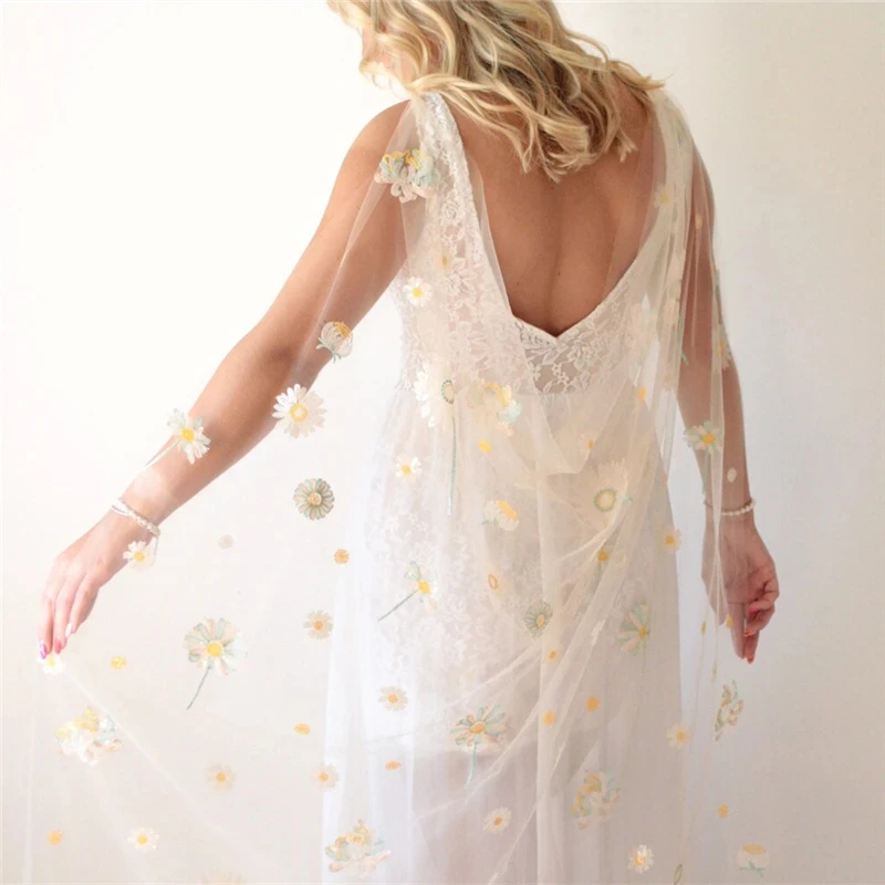 

Sequins Daisy Starry Sparkly Floral Wedding Bridal Cape Boho Shoulder Cape Veils Cathedral Long Pink Champagner Flowers Tulle