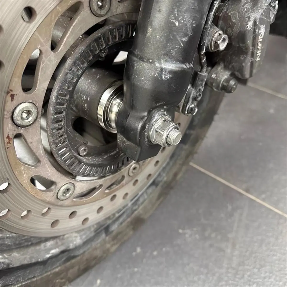 

AT41 мотоциклетная втулка стабилизатора переднего и заднего колеса для Honda NSS350 FORZA350 2021-2025, аксессуары