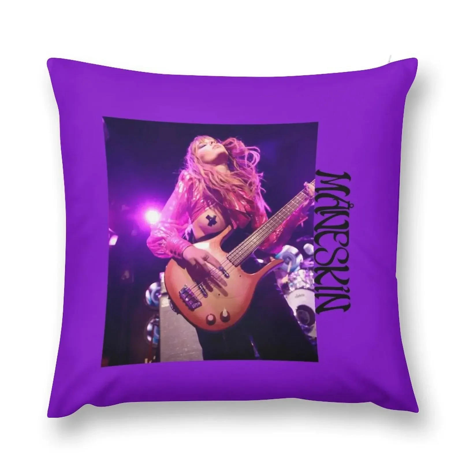 

Victoria De Angelis Maneskin Rock Band Throw Pillow Decorative Sofa Cushion Sofas Covers Pillowcase pillow