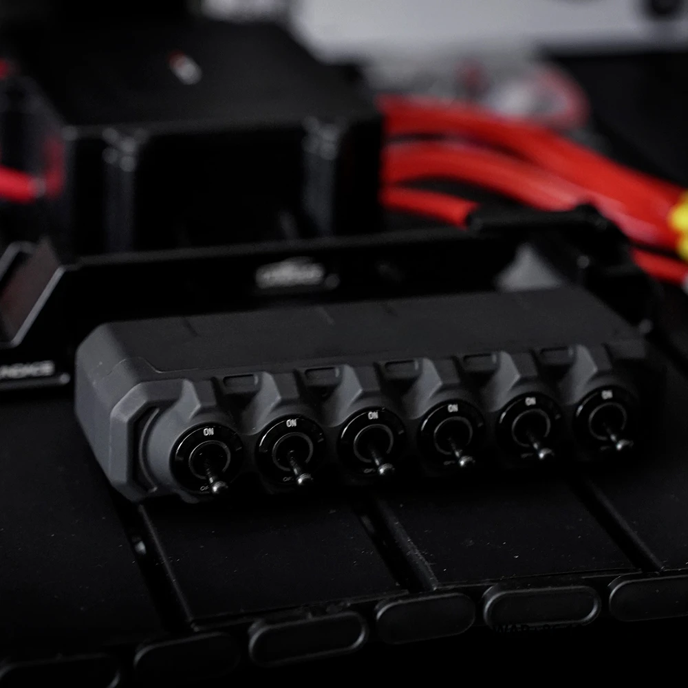 

Hot Sale 4*4 Wireless Six-Position Switch Aluminum Alloy Car Light Control Panel with 1 Year Warranty