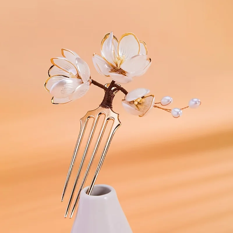 Chinese Style Shell Magnolia Flower Hair Comb with Pearl Tassel Vintage Gold Four-Tooth Hair Fork Hanfu Wedding Photo Shoot Hair Accessories for Women view 5