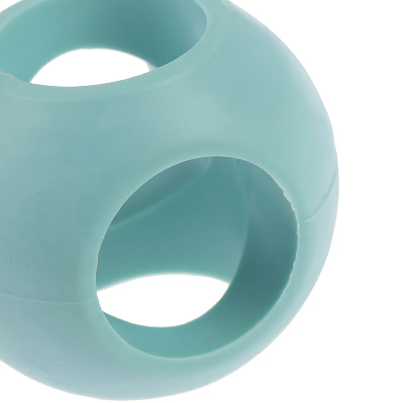1pcs Laundry Ball Green Hard Rubber Anti Limescale Magnetic Machine Ball Accessories
