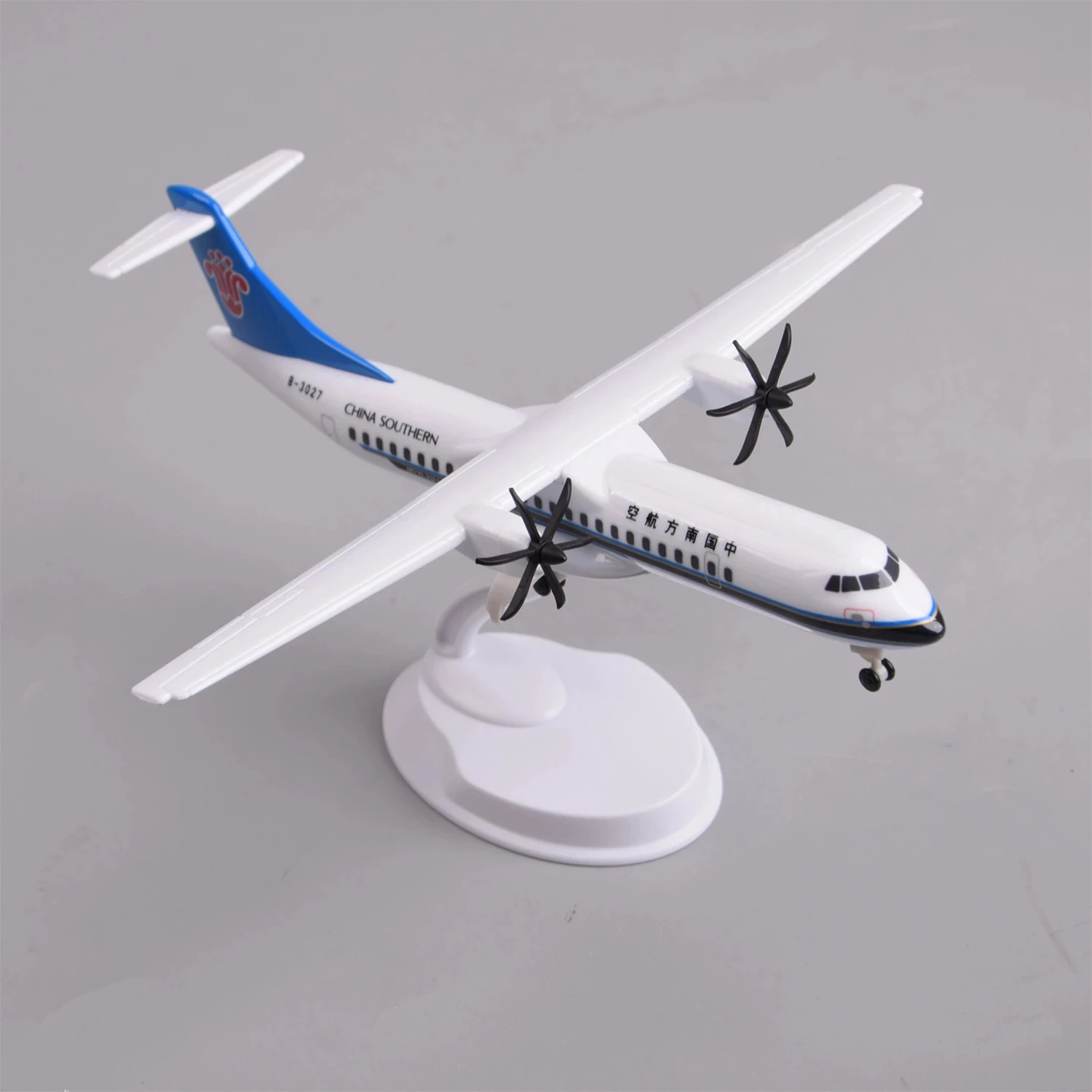 20cm Plastic Model Miniature Airplane China Southern Airlines ATR Diecast Airplane Model With Stand For Aviation Souvenir Gift