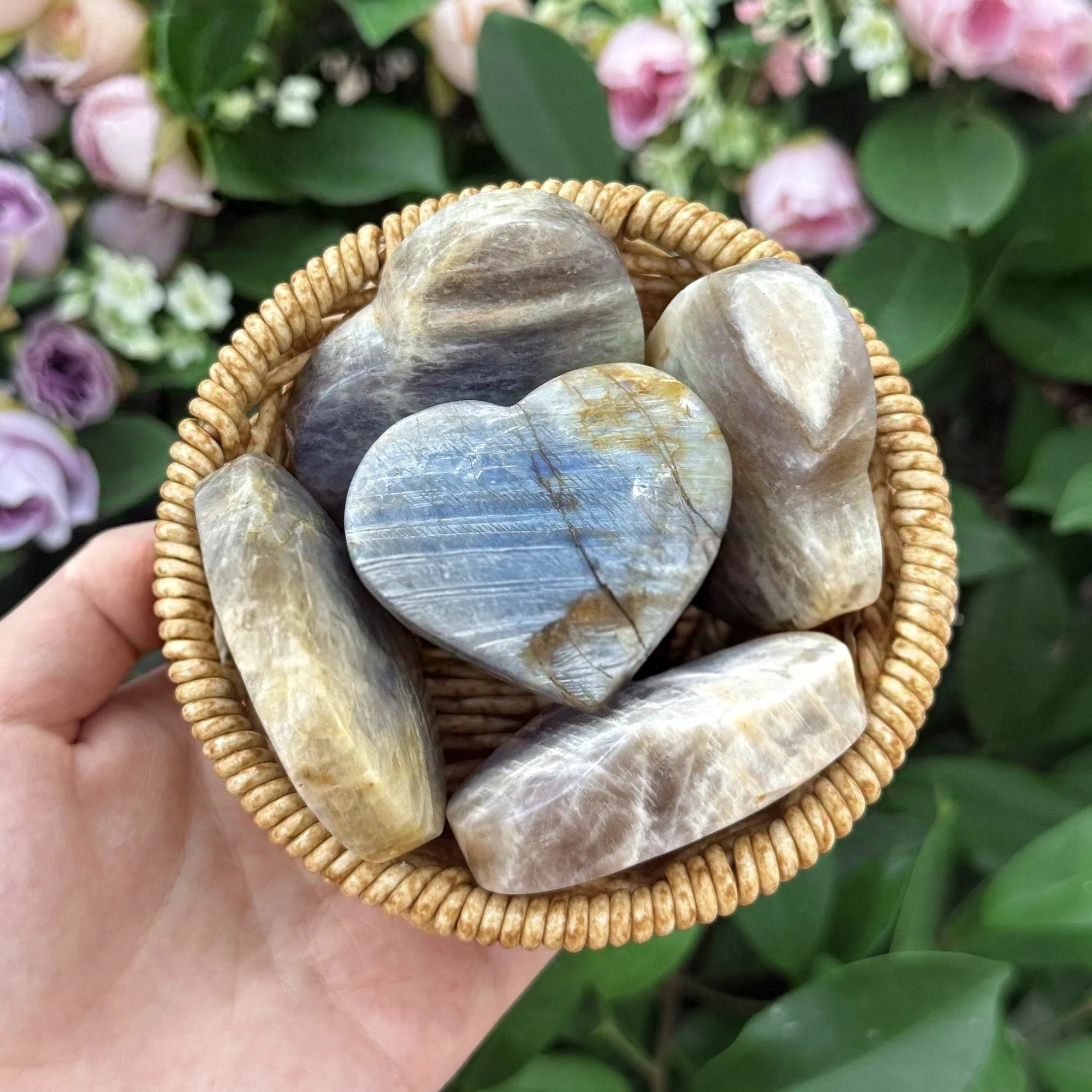 1pc Natural Moonstone Heart Palm Stone, Gorgeous Blue Flash Moonstone, Home Decor, Mineral Specimens, Crystal Collection