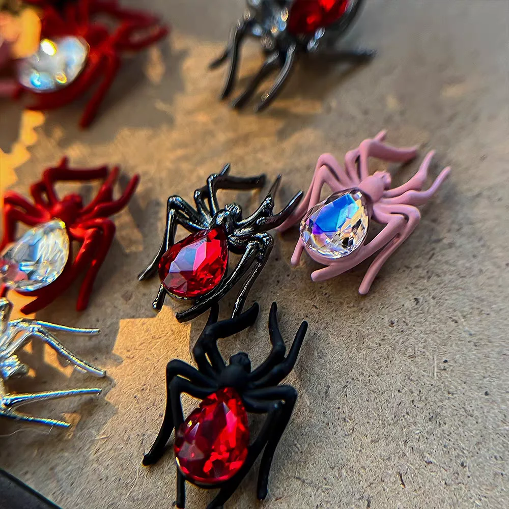 10Pcs Halloween Spider Nail Charms with Rhinestones Luxury Red Gems Nail Art Decoration Charms Simulation Spider Manicure Decor