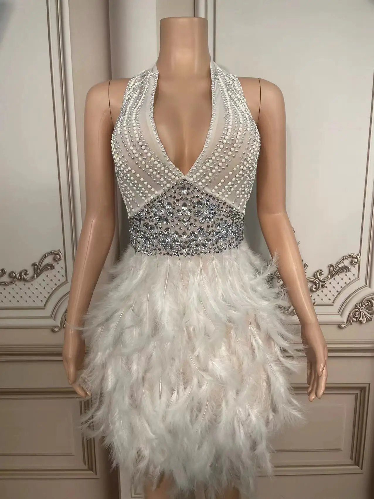 

Sexy Temptation Tassel Hanging Deep V Neck Perspective Crystal party dress White Feather Sequins Hip Mini Performance wear