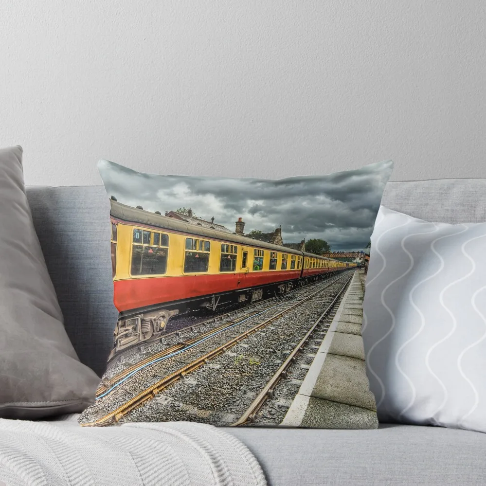 Classic British Train Carriages Throw Pillow covers for pillows Sofa Covers Pillow