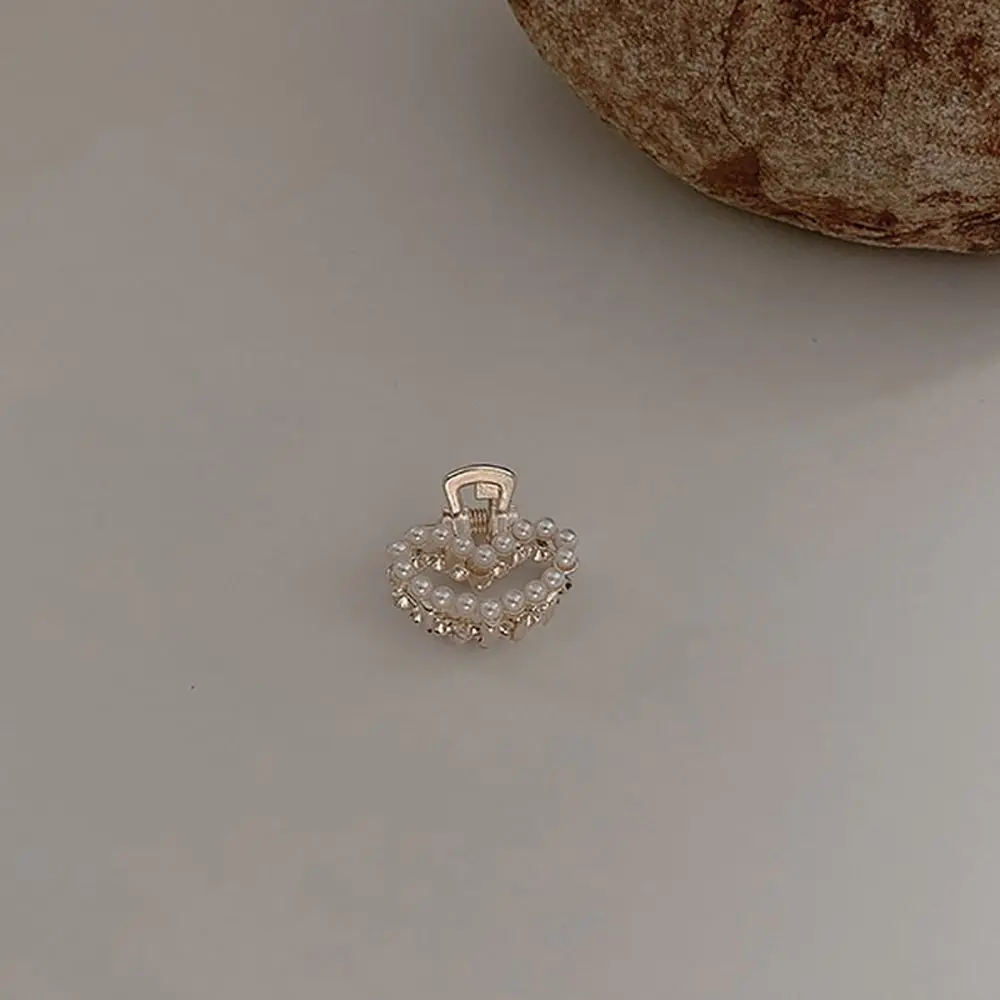 

Lovely Geometric Pearl Minimalist Style Alloy Gift Hair Accessories Small Crab Clip Bow Hair Claw Women Hairpin