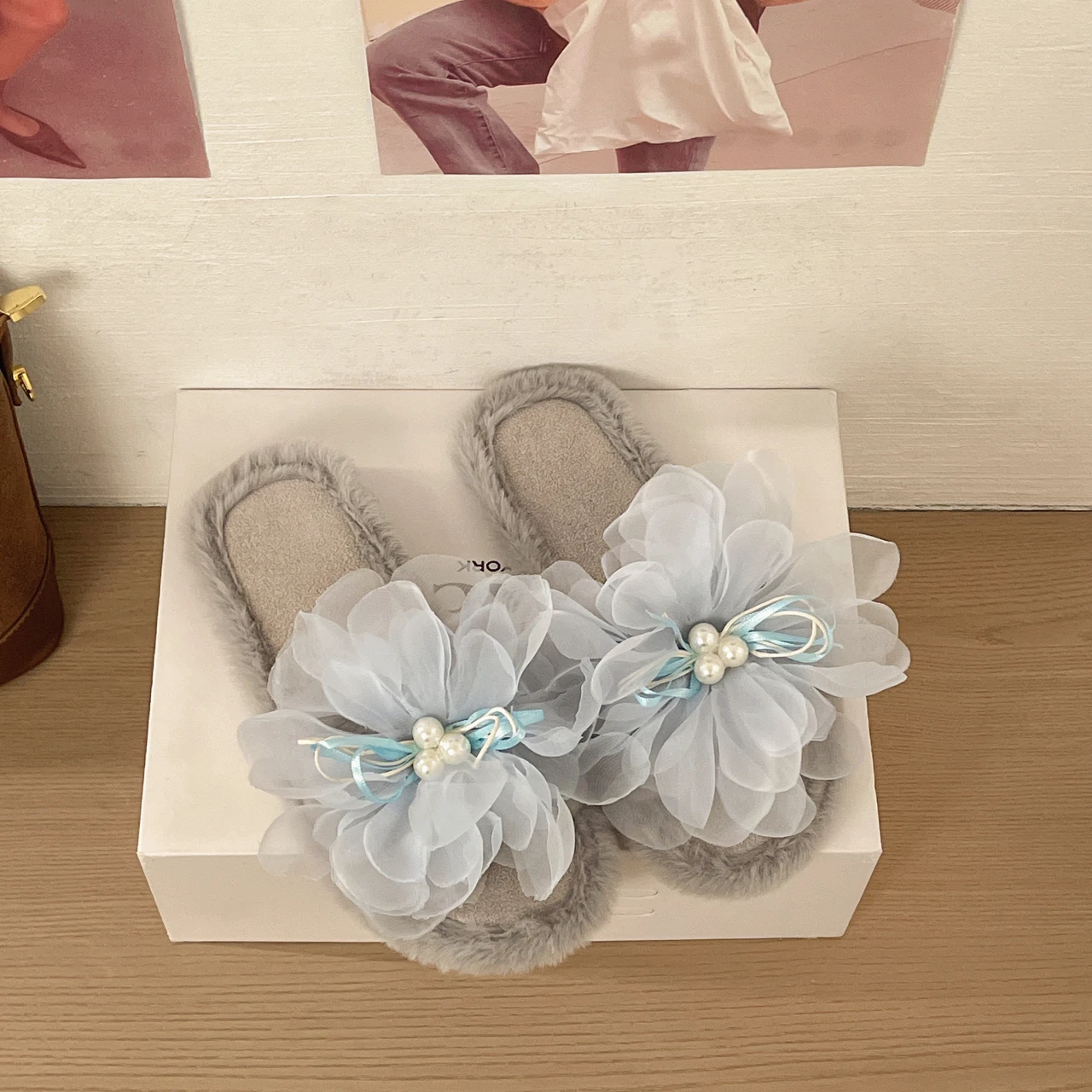 Autumn and Winter Fairy-styleFuzzy Slippers with An Amazing Vibe, Big Flowers,Thick-soled Cotton Slippers for Outdoor Plush Wear - view 5