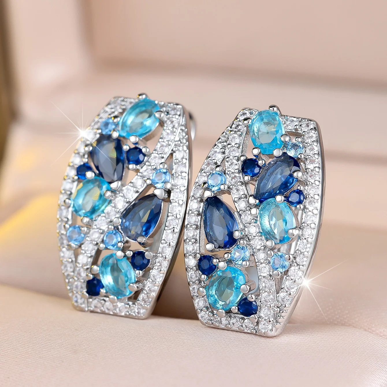 Trendy Female Small Blue Water Drop Zircon Hoop Earrings For Women Vintage Silver Color Wedding Jewelry Christmas Gifts