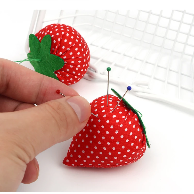 1pcs Cute Strawberry Shaped Pincushions Pillow Holder for DIY Sewing Handcraft Hand Tools Cross Stitch Needles Storage Pad