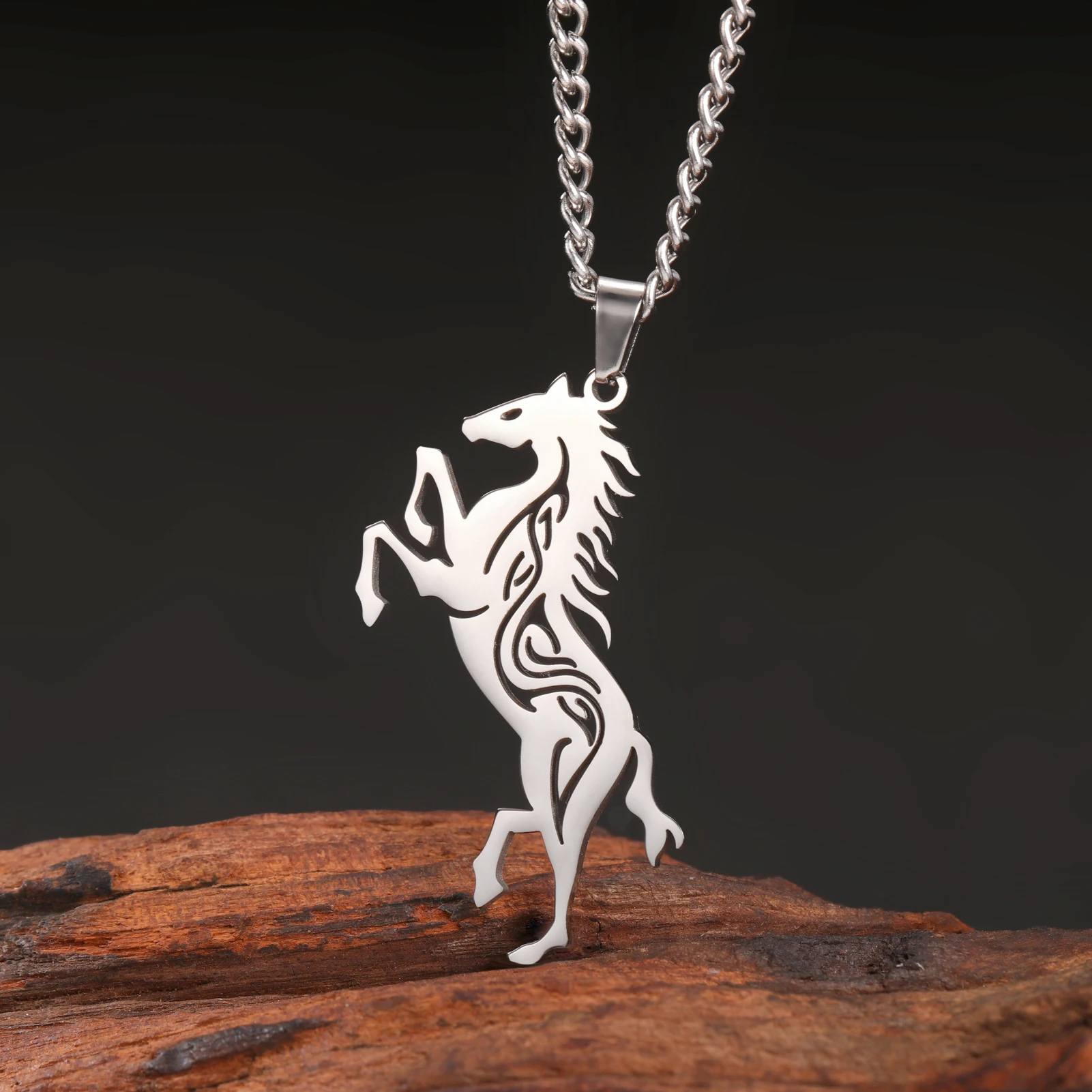 Horse Unicorn Pendant Necklace Stainless Steel Men\'s Natural Talisman Vintage Fashion Pendant Jewelry Gifts