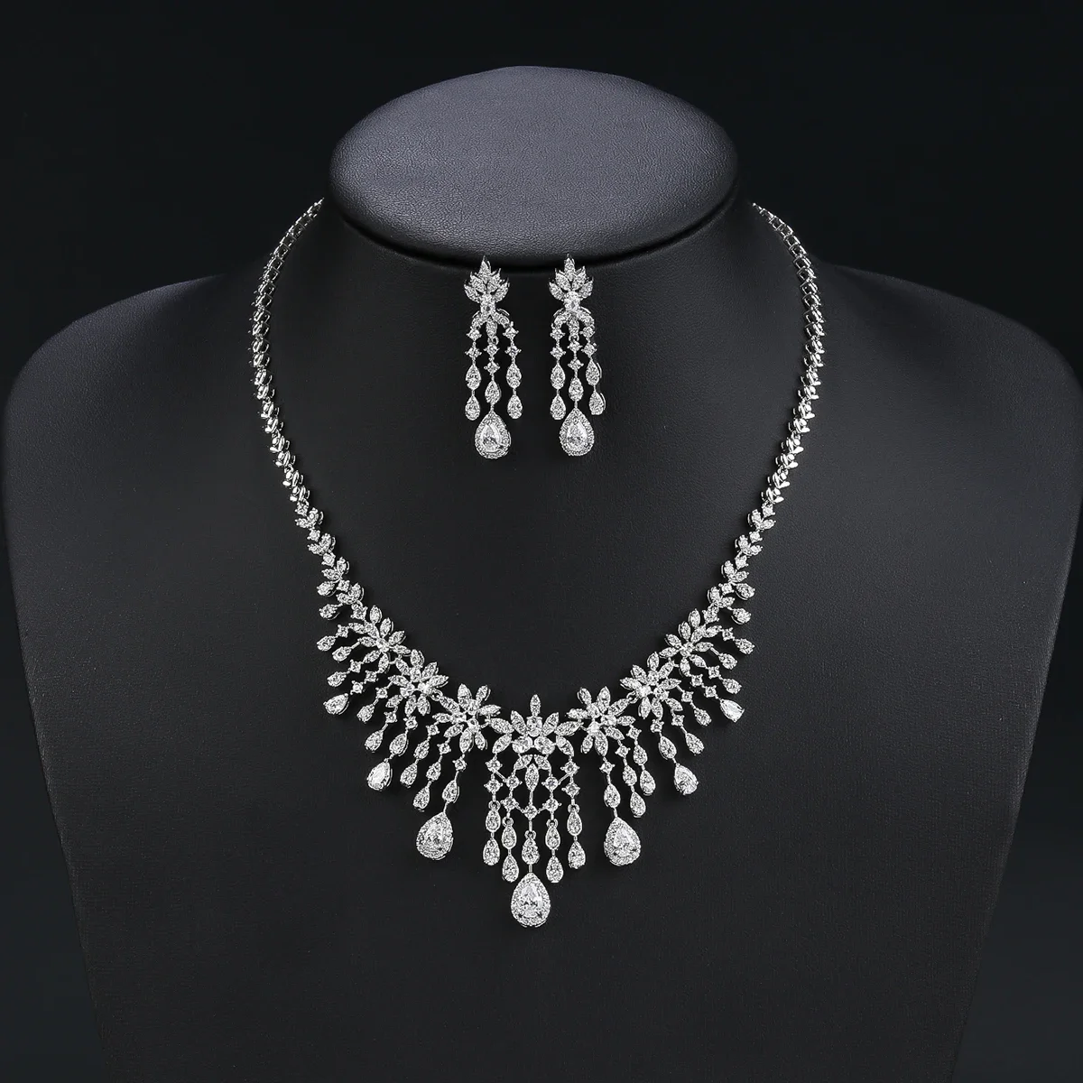 

Cubic Zirconia Droplet Flower Tassel Necklace Earrig 2pcs Set Wedding Bridal Jewelry Sets For Women Party Accessorie CN11191