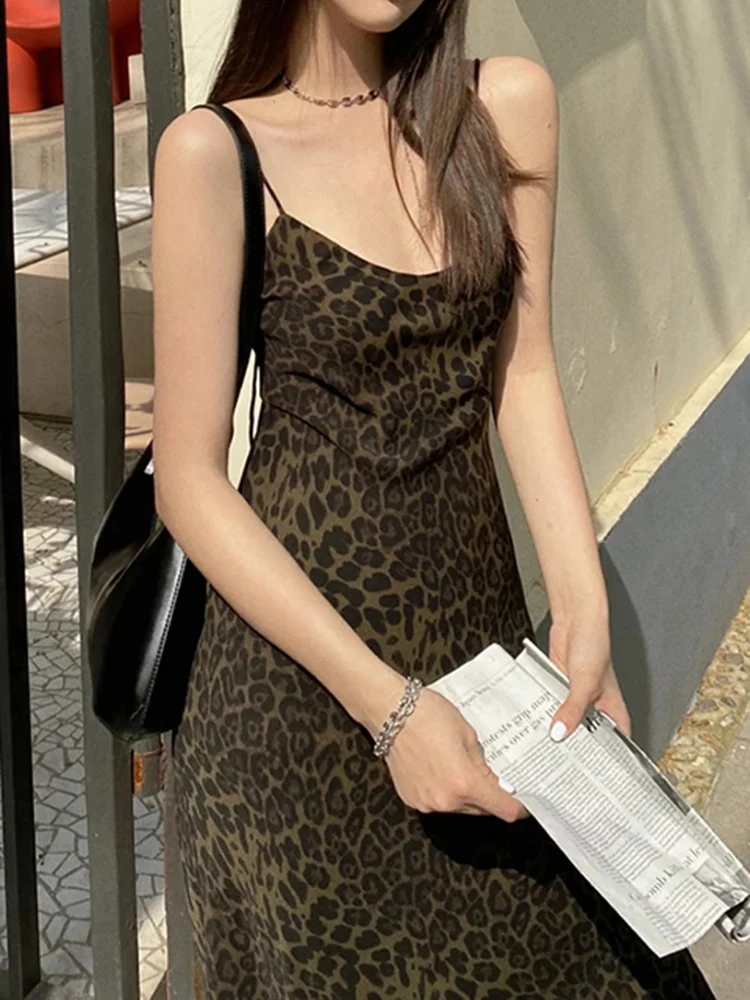 Summer Retro Women's Leopard Print Dress Korean Fashion Sleeveless V-neck High Waist Tight and Elegant Women Sexy Dress S-L