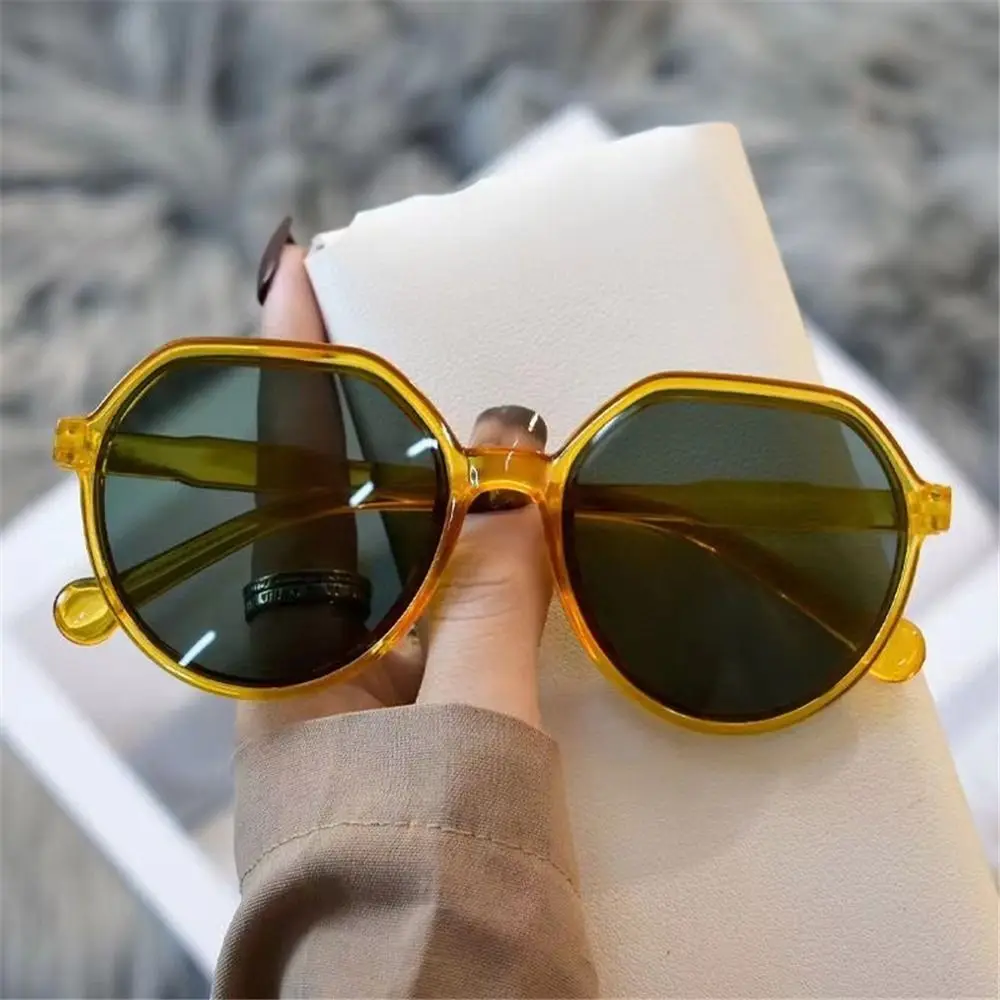 Fashion Women's Sunglasses Popular Unique Brown Shades Round Frame Sun Glasses UV Protection Eyewear for Women & Men