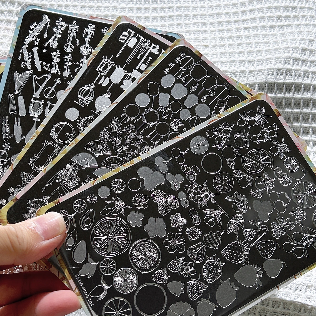 Nail Art Stempelplatte, Stempelstahlplatte, anfängerfreundliche Nageldekorationsvorlage ohne Malerei, niedliches Cartoon-Handgemaltes Burger King Mixed Bread Nail Art Pattern Stamping Nagellackform, Nagelstempel-Vorlage, transparentes Transfer-Silikon-Stempel-Stahlplatte-Werkzeug