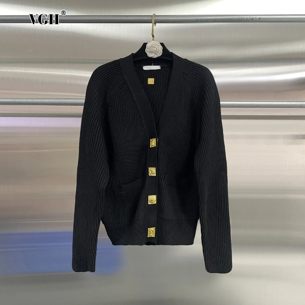 

VGH Solid Basics Temperament Sweater for Women V Neck Long Sleeves Metal Single Breasted Design Cardigan Female Autumn Fashion