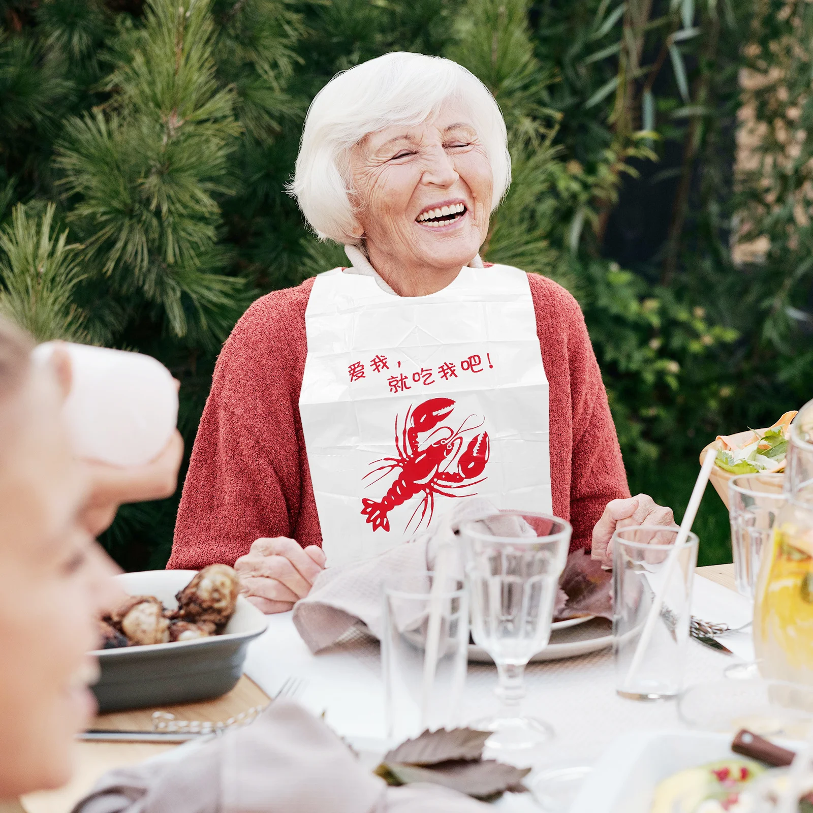 

100Pcs Lobster Bibs Disposable Folding Adult Food Eating Bibs for Seniors Elderly Practical Funny Seafood Bib