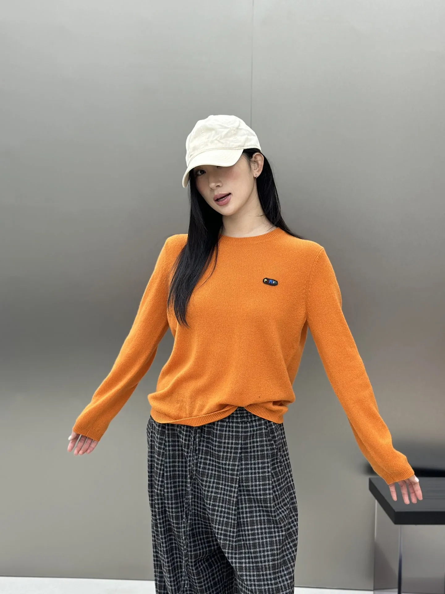 

Высококачественный повседневный женский свитер Bodhl с вышивкой, для ношения под одеждой, в уличном стиле, с длинными рукавами, круглым вырезом, стандартного кроя