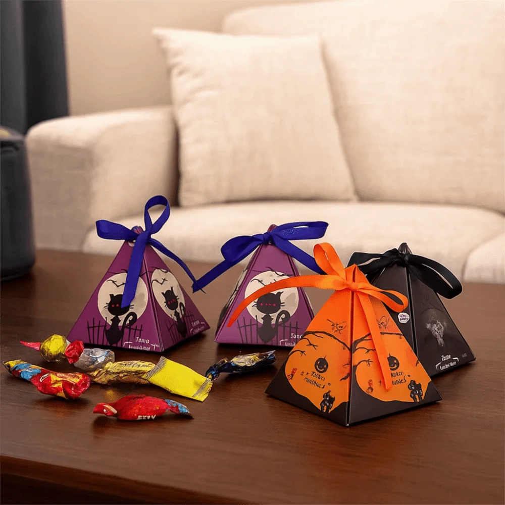 

10Pcs Paper Halloween Triangle Box Cartoon Pattern Large Capacity Chocolate Cookies Packaging Box with Ribbon