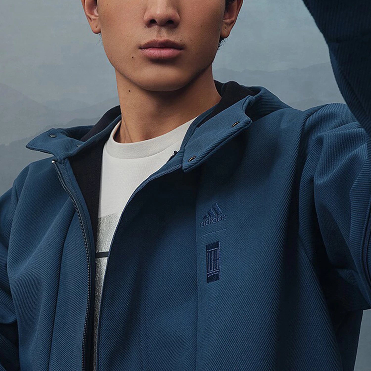 سترة أديداس الرسمية الأصلية الجديدة للرجال ذات القلنسوة المنسوجة IP4933 #3