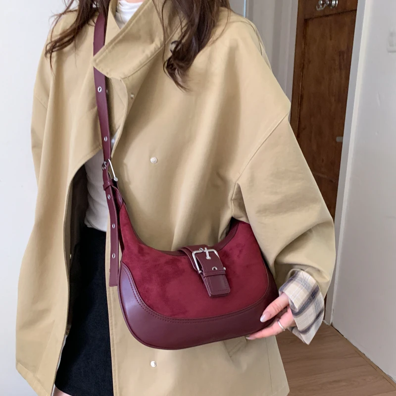 Stylish Women's Crossbody Bag - MOODS Designer Belt Buckle Hobo