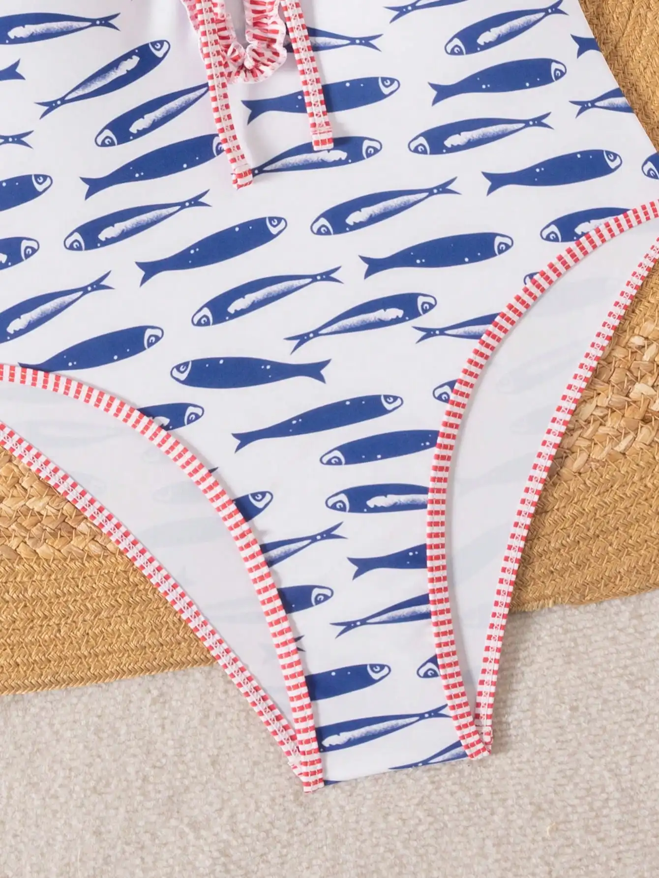 

Цельный купальник с принтом в виде рыбок, с рюшами и завязками на шее, пляжная одежда