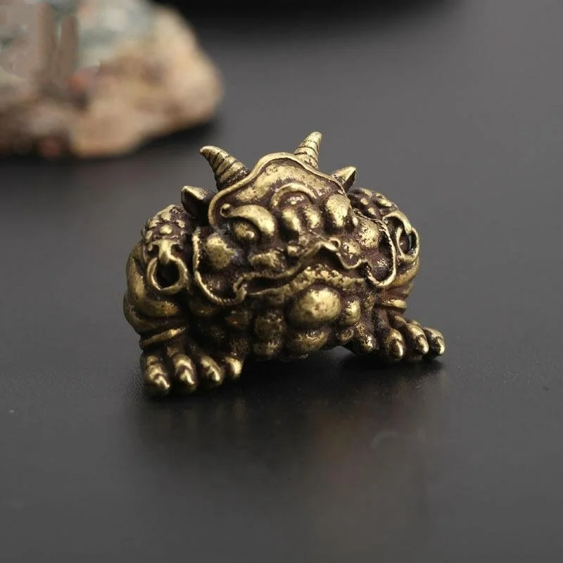 Brass Three-legged Coin Toad Lucky Feng Shui Keychain Statue