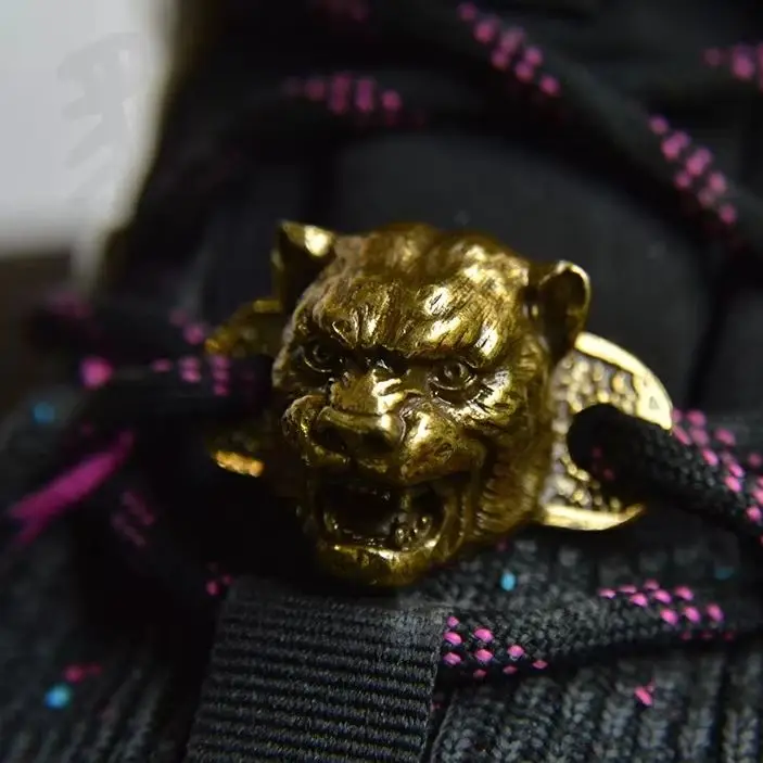 Cheetah Shoes Accessories, Open-Mouthed Cheetah Antique Bronze Shoe Buckle