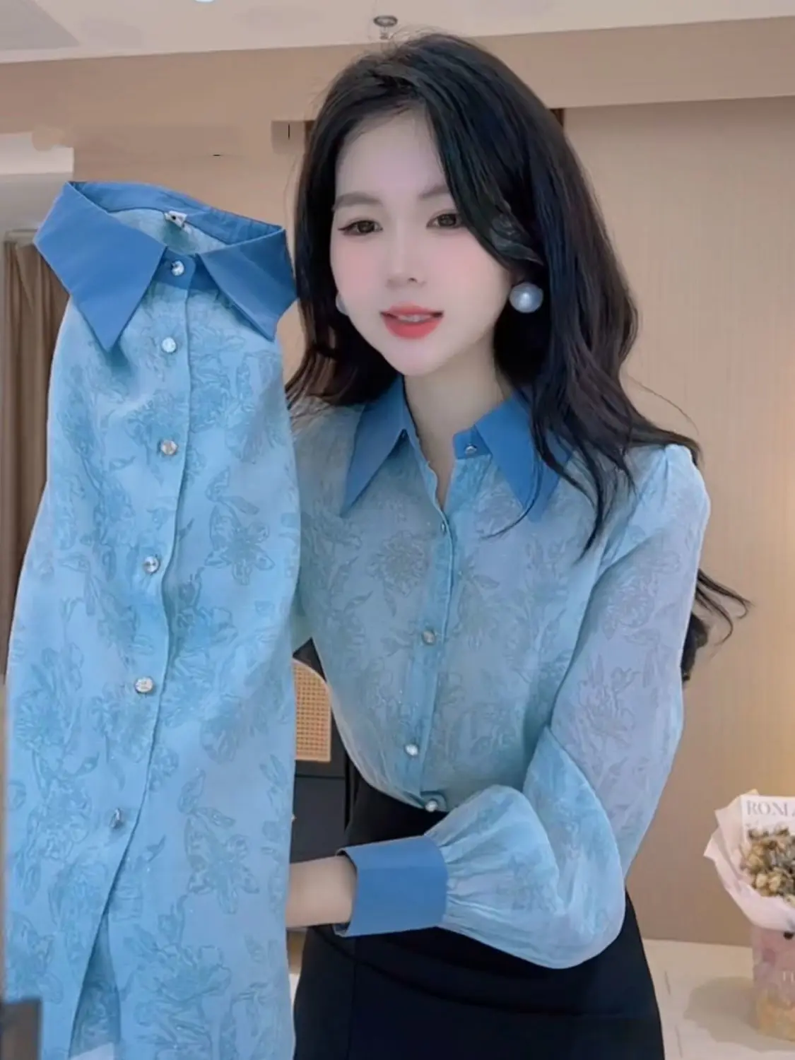 Camicia elegante a maniche lunghe Nuovo top alla moda da donna